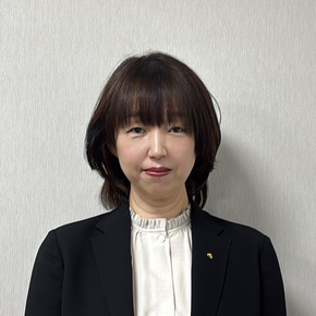 東区長の立花尚子です