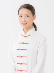 民族舞踊シンキルを踊る並木さん