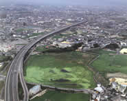 平井遺跡遠景の写真
