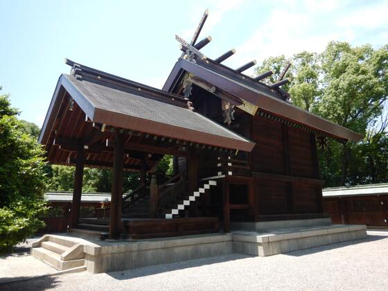 大鳥大社本殿の画像