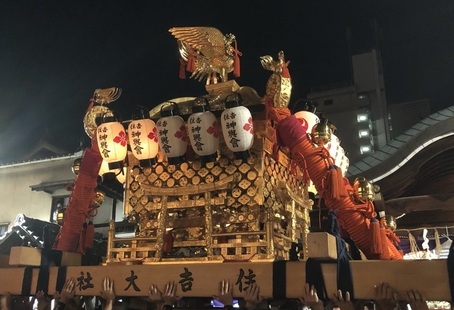 神輿の宿院頓宮入りの画像