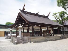 拝殿の画像
