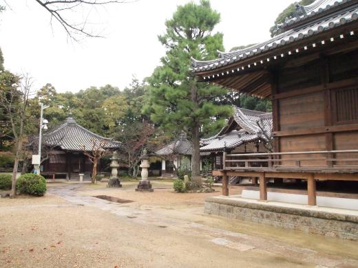 高倉寺　境内