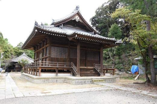 高倉寺　金堂