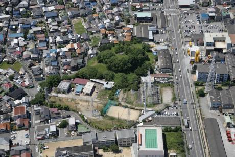 東の空から見た乳岡古墳