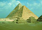 クフ王のピラミッドの画像
