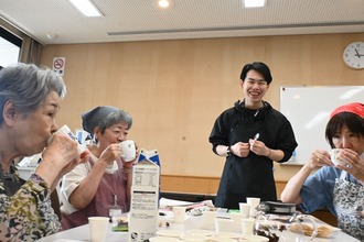 紅茶＆スコーンのペアリングチア検