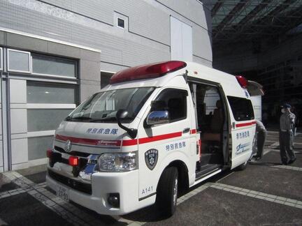 堺市救急車　フェニックスアンビュランス