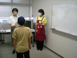 さかい子ども司書認定式の様子