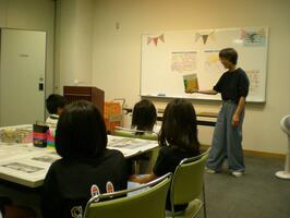 絵本の読み聞かせ
