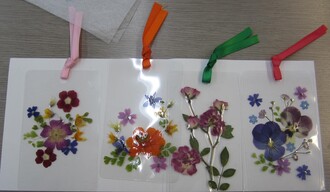 押し花しおり見本写真
