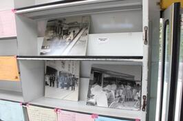 昔の巡回風景の写真を展示しているところ