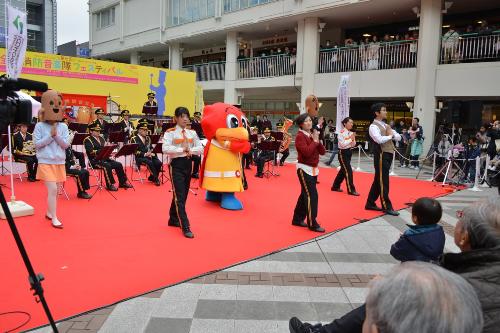 ステージでのダンスのようす