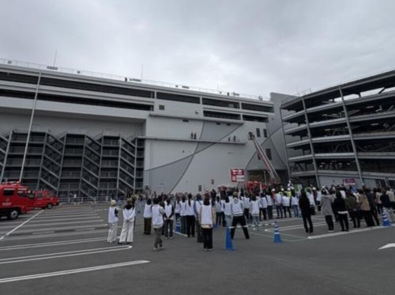 自衛消防隊による避難誘導訓練を実施