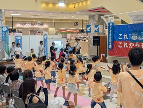 鳳保育園 エイサー披露