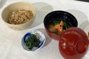 Live&nbsp;shrimp&nbsp;soupとeco&nbsp;rice　写真