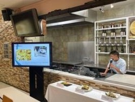 プレゼンテーション時の写真1
