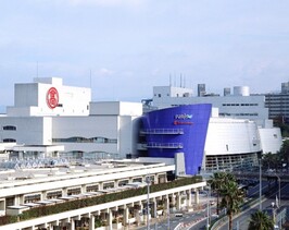 髙島屋泉北店外観