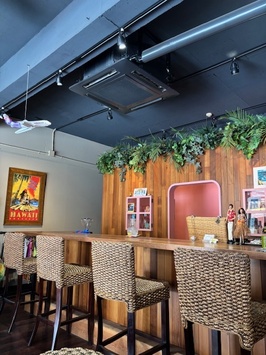 cafeHoloholo内装1です。