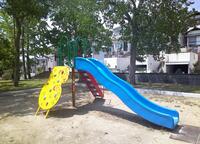 八田荘公園遊具画像