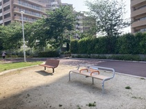 健康遊具（あしこしベンチ）の写真