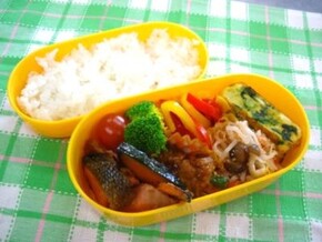お弁当の写真