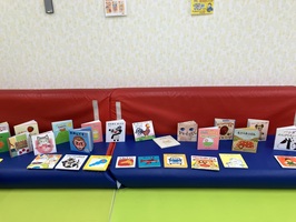 図書館司書が持ってきてくれた絵本