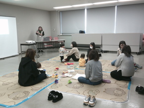 育休カフェの講座の様子