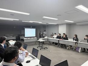 ニシプロA班報告の様子