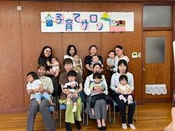 子育てサロンの様子