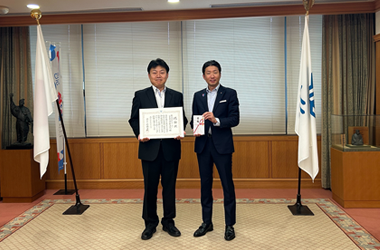 株式会社インフィールドへの感謝状贈呈式の画像