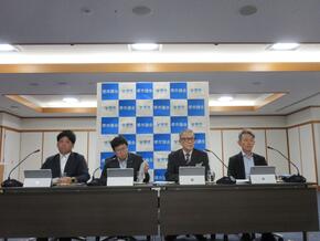 議会4役の写真