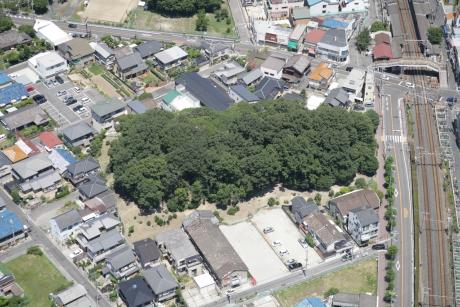 南の空から見た長塚古墳