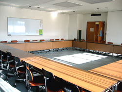 栂文化会館 第1会議室の写真