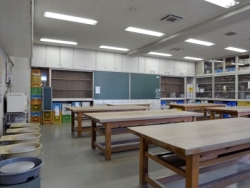 栂文化会館 陶芸室の写真