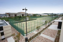 美原総合スポーツセンターテニスコートの写真
